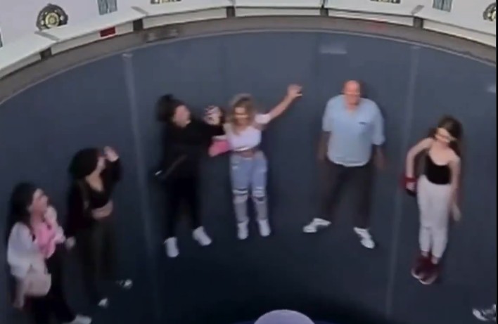 トルコ　遊具　遠心力　ポコねっと　Amazon